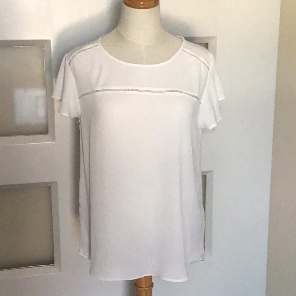 White XS drapey top.